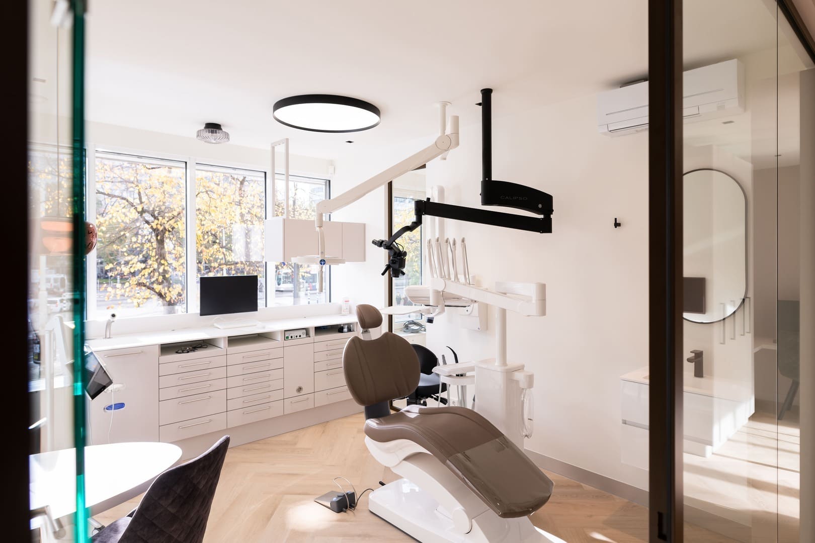 Moderne behandelkamer tandartspraktijk Loef Mondzorg
